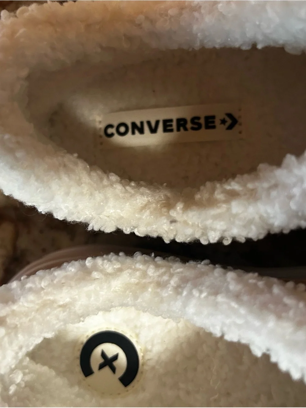 NEW Converse Kids Beige Slip-On Clog-White Sherpa Lining-Girl’s 1 Sneaker Shoe